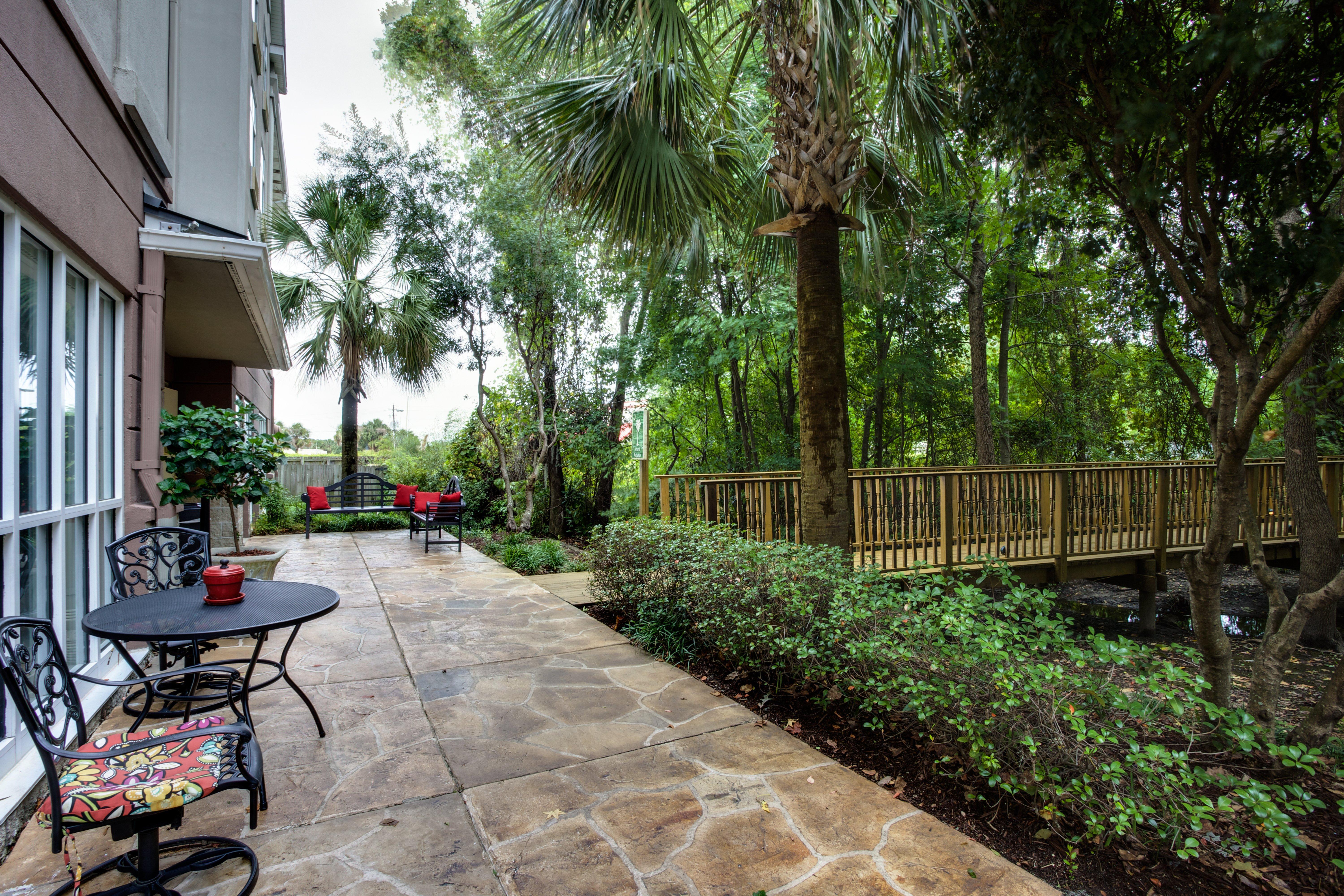 Holiday Inn Express Hotel & Suites Charleston-Ashley Phosphate By Ihg Норт Чарлстън Екстериор снимка