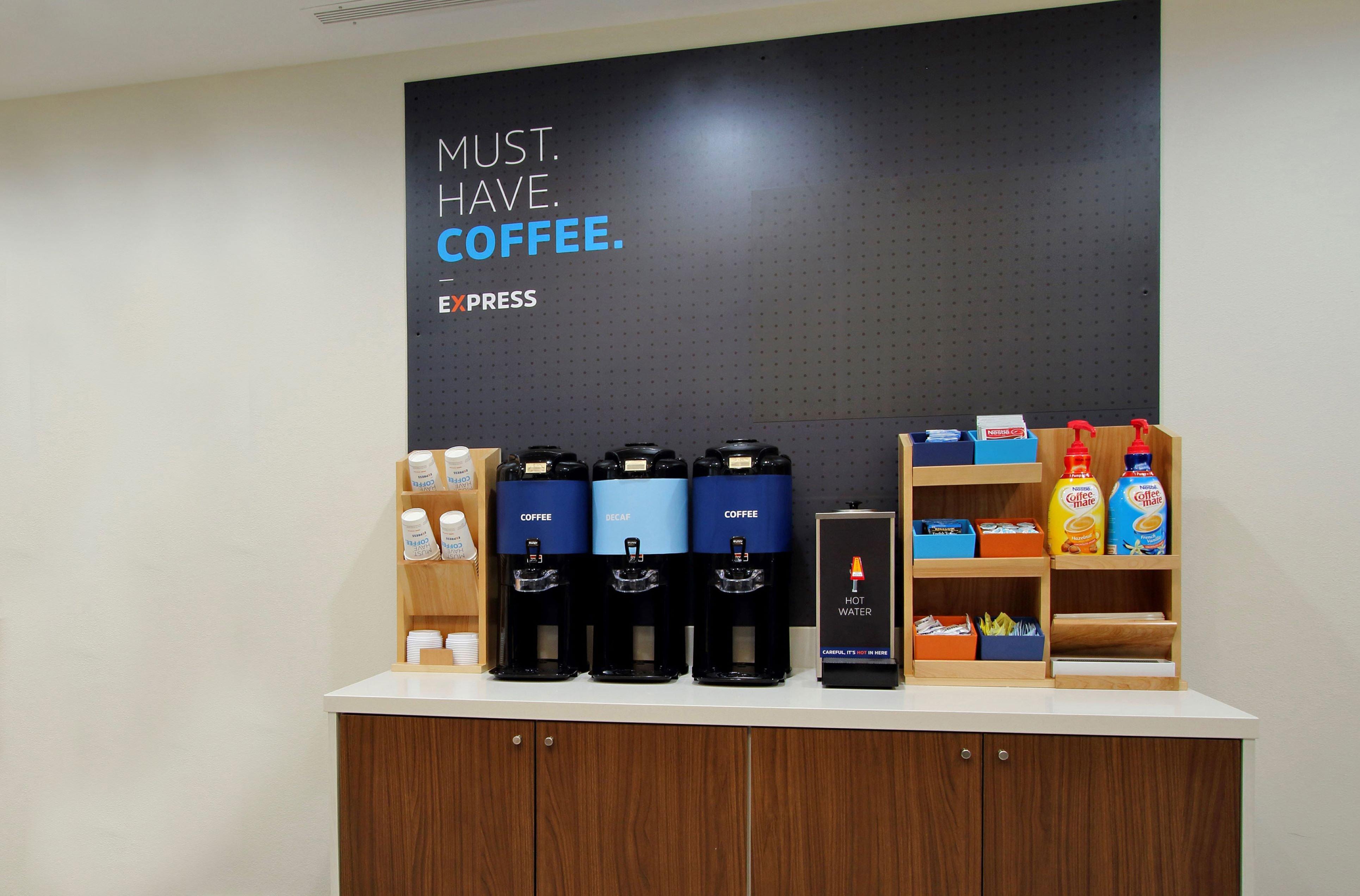 Holiday Inn Express Hotel & Suites Charleston-Ashley Phosphate By Ihg Норт Чарлстън Екстериор снимка