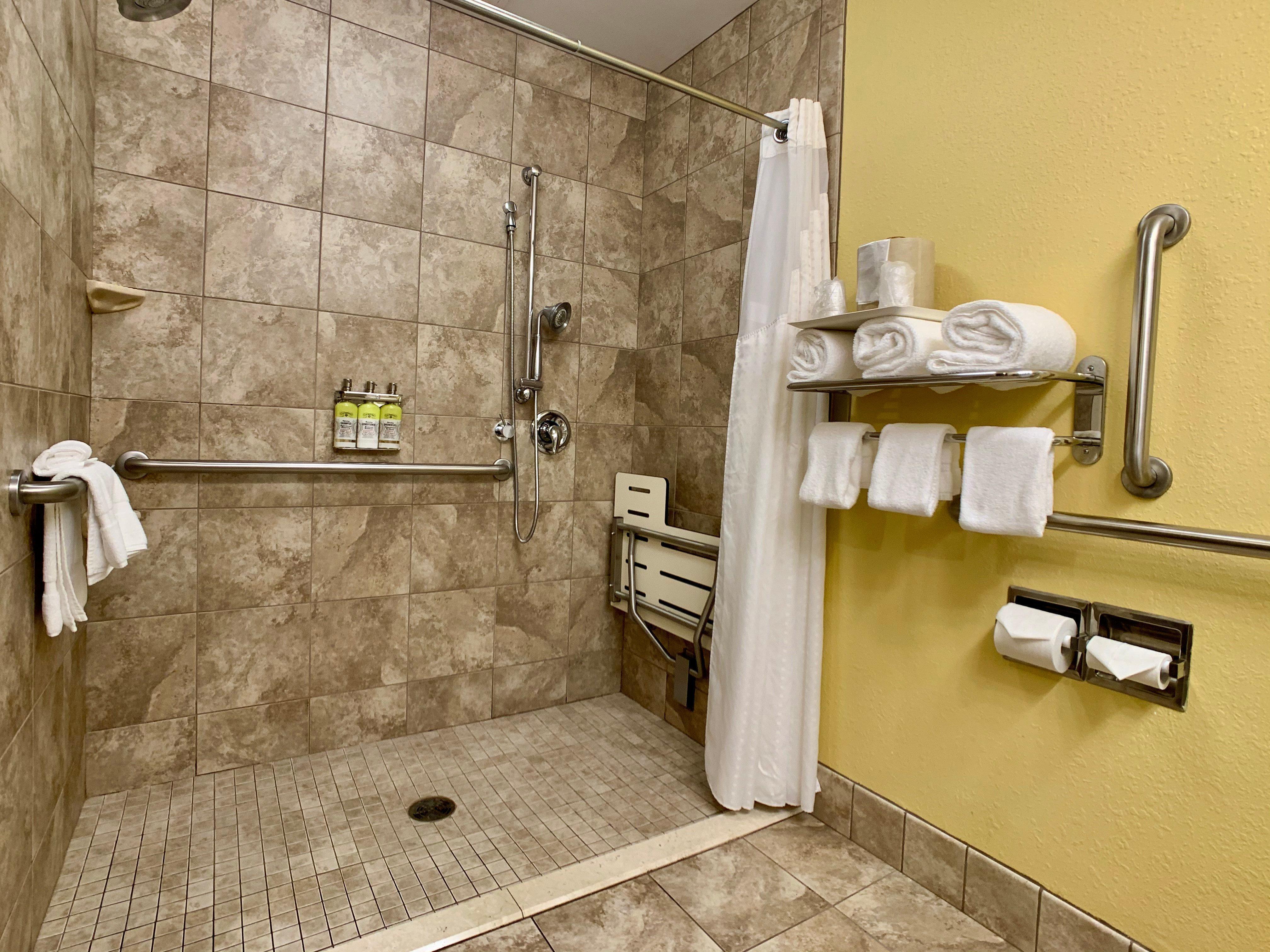 Holiday Inn Express Hotel & Suites Charleston-Ashley Phosphate By Ihg Норт Чарлстън Екстериор снимка
