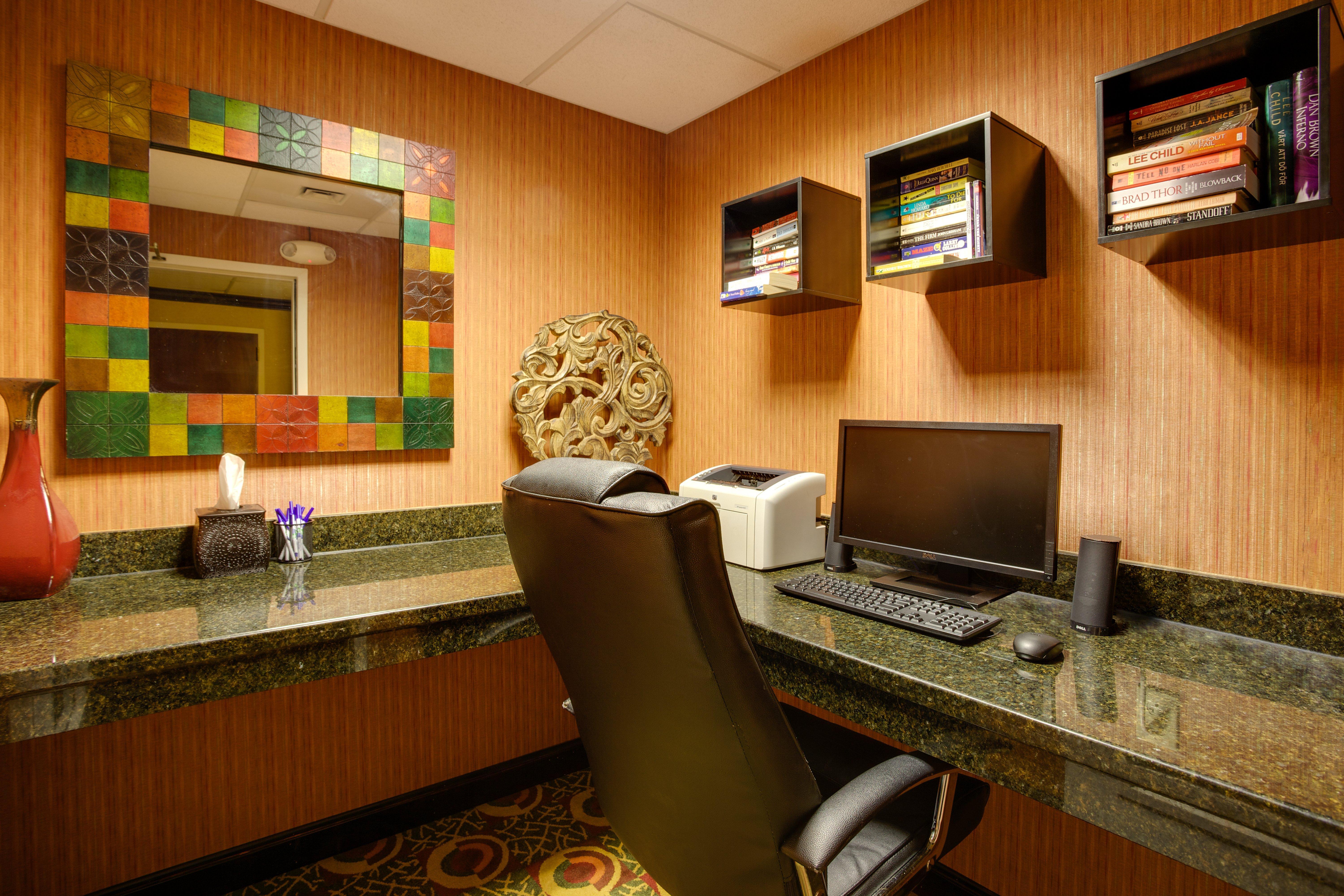 Holiday Inn Express Hotel & Suites Charleston-Ashley Phosphate By Ihg Норт Чарлстън Екстериор снимка