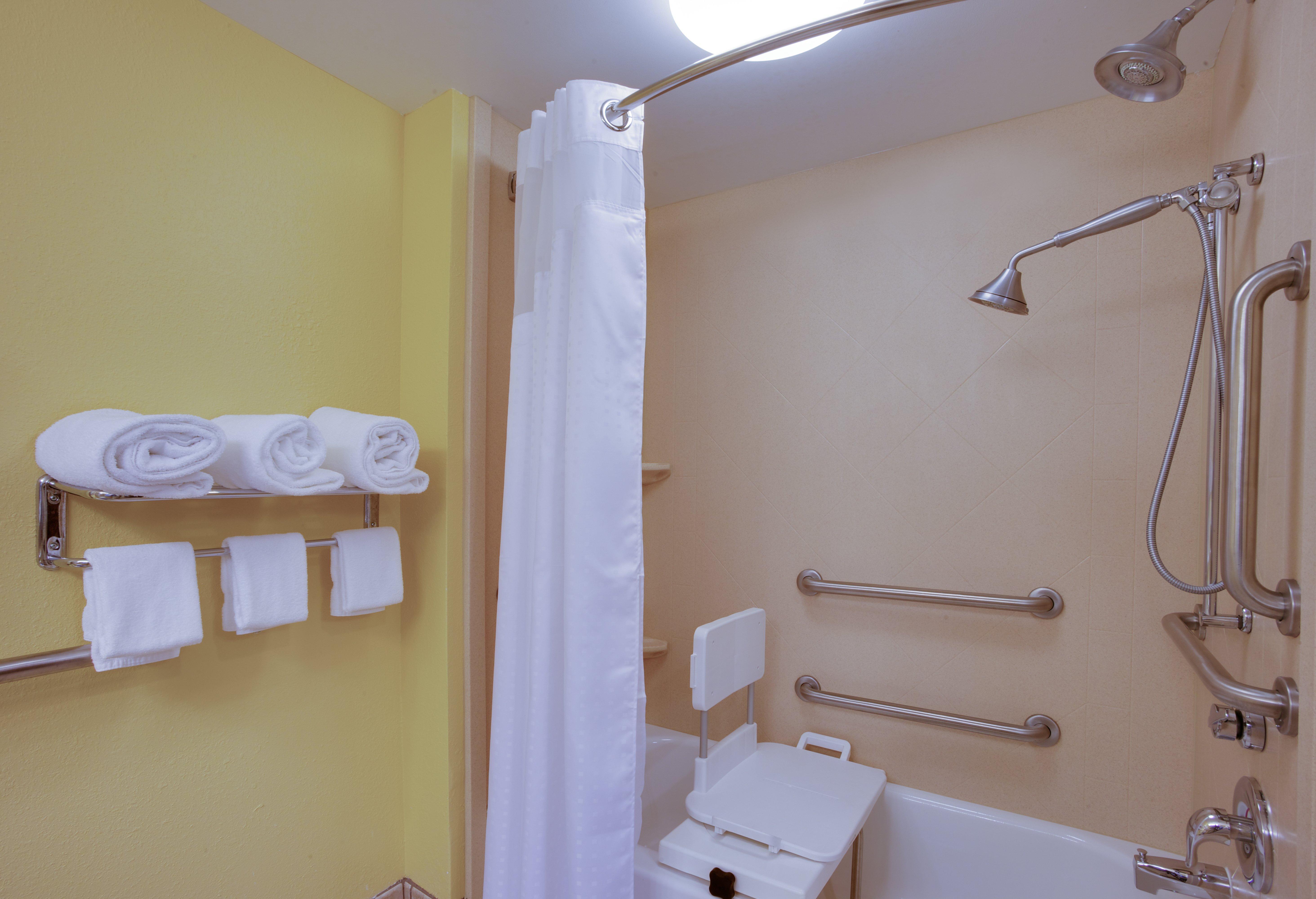 Holiday Inn Express Hotel & Suites Charleston-Ashley Phosphate By Ihg Норт Чарлстън Екстериор снимка